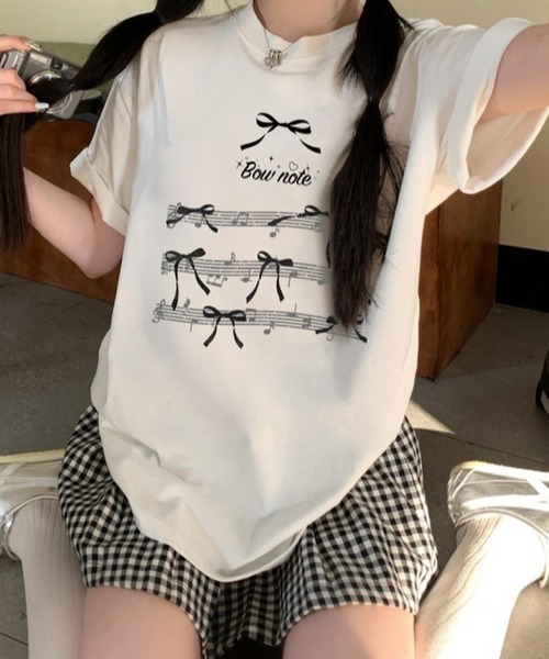 shopnikoniko(ショップニコニコ)の「Tシャツ リボン 半袖 オーバーサイズ プリント ビックTシャツ(Tシャツ/カットソー・レディース・ホワイト/ブラック・フリー)」の2枚目の写真