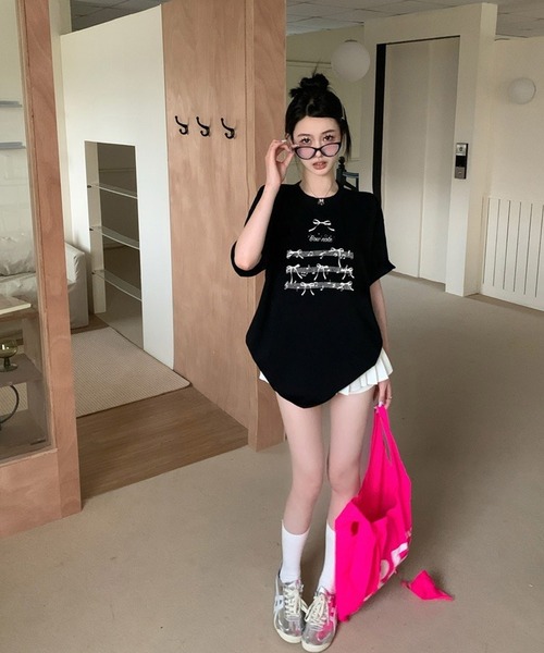 shopnikoniko(ショップニコニコ)の「Tシャツ リボン 半袖 オーバーサイズ プリント ビックTシャツ(Tシャツ/カットソー・レディース・ホワイト/ブラック・フリー)」の12枚目の写真