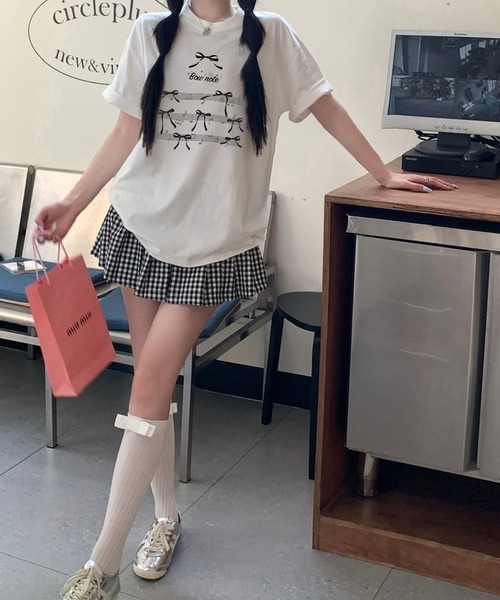 shopnikoniko(ショップニコニコ)の「Tシャツ リボン 半袖 オーバーサイズ プリント ビックTシャツ(Tシャツ/カットソー・レディース・ホワイト/ブラック・フリー)」の8枚目の写真