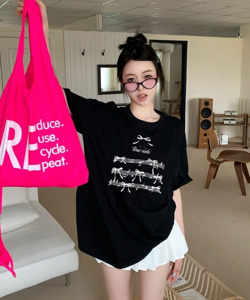 shopnikoniko(ショップニコニコ)の「Tシャツ リボン 半袖 オーバーサイズ プリント ビックTシャツ(Tシャツ/カットソー・レディース・ホワイト/ブラック・フリー)」の10枚目の写真
