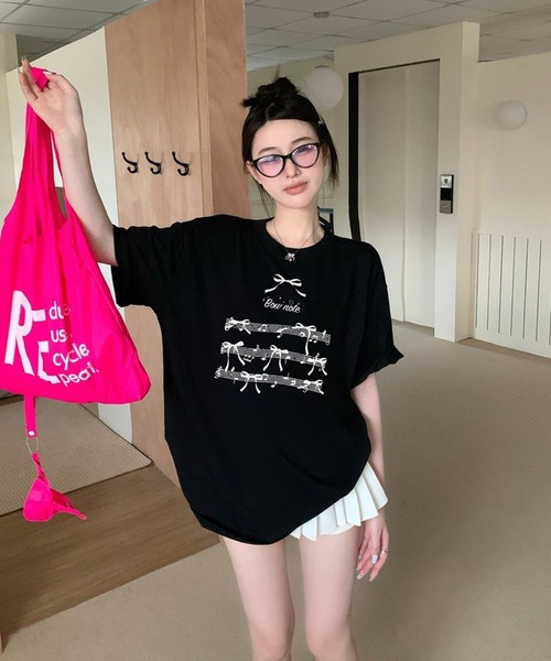 shopnikoniko(ショップニコニコ)の「Tシャツ リボン 半袖 オーバーサイズ プリント ビックTシャツ(Tシャツ/カットソー・レディース・ホワイト/ブラック・フリー)」の13枚目の写真