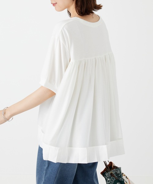 BELLUNA PLUS(ベルーナ)の「後ろチュール切替プルオーバー(Tシャツ/カットソー・レディース・ブラック/オフホワイト・LARGE/MEDIUM/X-LARGE)」の1枚目の写真