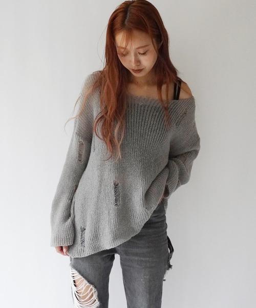 Port(ポート)の「【 antique andico / アンティーク アンディコ 】 ダメージ デザイン オフショル ニット トップス #_(ニット/セーター・レディース・グレー/ピンク・FREE)」の5枚目の写真