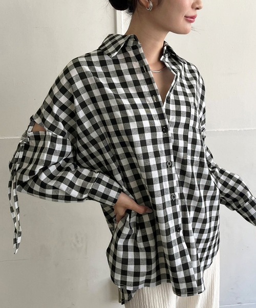Jewelobe(ジュエローブ)の「スリーブスラッシュオーバーサイズシャツ(シャツ/ブラウス・レディース・ピンク/ホワイト/ブラック系その他・FREE)」の1枚目の写真