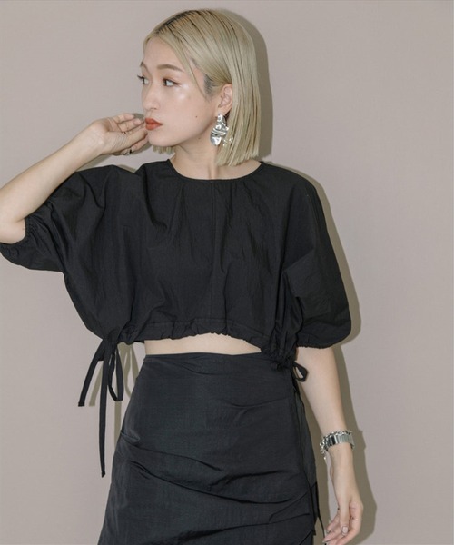 SUWDEE（スーディー）の「short blouse（シャツ/ブラウス・レディース・ブラック/ホワイト・FREE）」の2枚目の写真