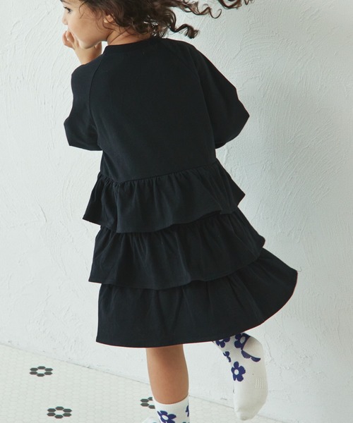 pairmanon（ペアマノン）の「ティアード フリルスカート ワンピース（ワンピース・キッズ・パープル/ブラック/オリーブ・150/110/120/100/90/140/130）」の4枚目の写真