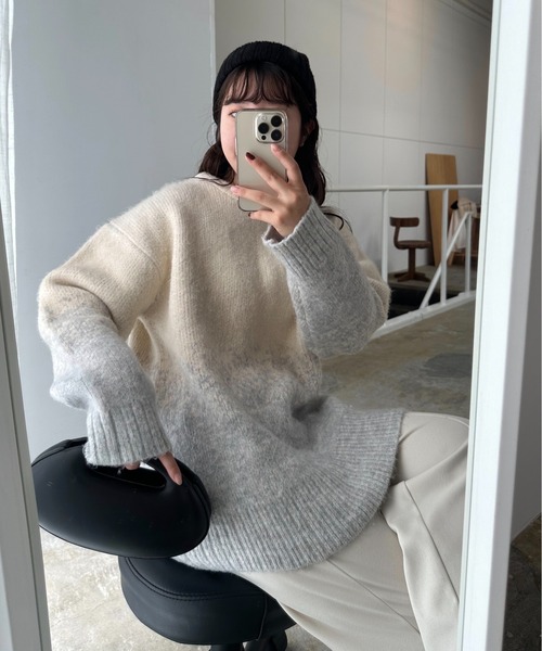 lawgy（ラウジー）の「nuance gradation loose knit / ニュアンスグラデーションルースニット（ニット/セーター・レディース・ブルー/ブラウン/ベージュ・FREE）」の18枚目の写真