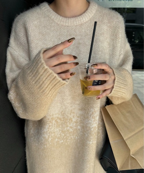 lawgy（ラウジー）の「nuance gradation loose knit / ニュアンスグラデーションルースニット（ニット/セーター・レディース・ブルー/ブラウン/ベージュ・FREE）」の5枚目の写真