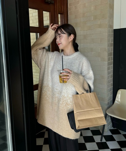 lawgy（ラウジー）の「nuance gradation loose knit / ニュアンスグラデーションルースニット（ニット/セーター・レディース・ブルー/ブラウン/ベージュ・FREE）」の6枚目の写真