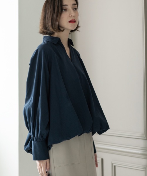 OPAQUE.CLIP（オペークドットクリップ）の「◆裾バルーンスキッパーシャツ【洗濯機洗い可】（シャツ/ブラウス・レディース・ホワイト/パープル/ネイビー・42/38/40）」の2枚目の写真