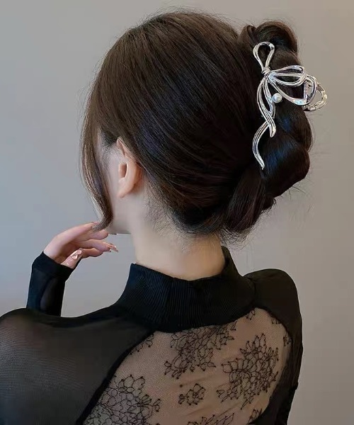 E&C closet…（イーアンドシークローゼット）の「パールリボンヘアクリップ（バレッタ/ヘアクリップ・レディース・シルバー/ゴールド・FREE）」の6枚目の写真