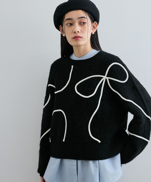 VIS(ビス)の「【新色追加】【洗える】ハート&リボンコード刺繍ニットプルオーバー(ニット/セーター・レディース・ブラック/キナリ/グレー・FREE)」の7枚目の写真