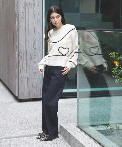 VIS(ビス)の「【新色追加】【洗える】ハート&リボンコード刺繍ニットプルオーバー(ニット/セーター・レディース・ブラック/キナリ/グレー・FREE)」の17枚目の写真