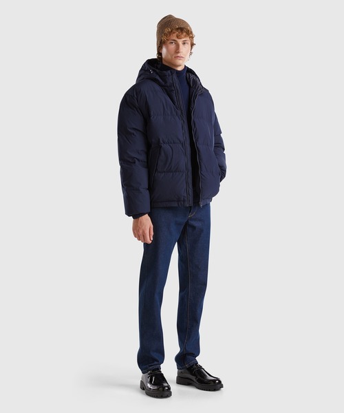 BENETTON (UNITED COLORS OF BENETTON)(ベネトンユナイテッドカラーズオブベネトン)の「【GREEN B】ナイロンフード付き無地ダウンジャケット・コート(ダウンジャケット/コート・メンズ・ブラック/ネイビー・MEDIUM/SMALL)」の8枚目の写真