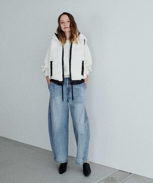 TITE IN THE STORE（ティテ　インザ　ストア）の「B7 ﾎﾞｱﾌｰﾃﾞｨﾀﾞｳﾝﾍﾞｽﾄ（ダウンベスト・レディース・ブラック/オフホワイト・38）」の10枚目の写真