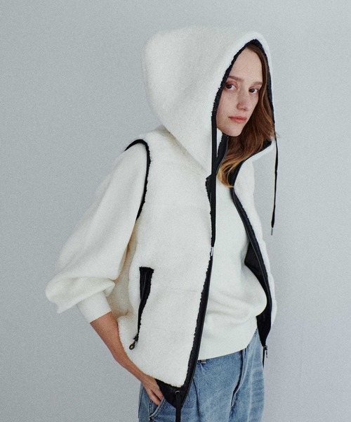 TITE IN THE STORE（ティテ　インザ　ストア）の「B7 ﾎﾞｱﾌｰﾃﾞｨﾀﾞｳﾝﾍﾞｽﾄ（ダウンベスト・レディース・ブラック/オフホワイト・38）」の15枚目の写真