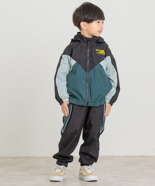 DILASH(ディラッシュ)の「ウインドブレーカー(マウンテンパーカー・キッズ・ブラック/ブルー/イエロー・140/130/120/110/100/90/80)」の4枚目の写真