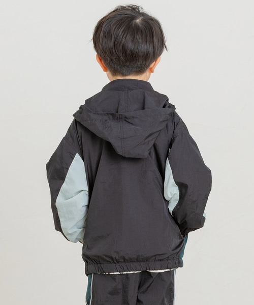 DILASH(ディラッシュ)の「ウインドブレーカー(マウンテンパーカー・キッズ・ブラック/ブルー/イエロー・140/130/120/110/100/90/80)」の5枚目の写真