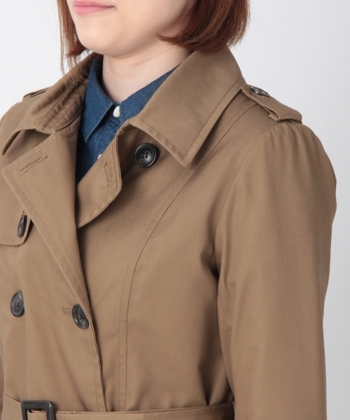 THE EMPORIUM(ジエンポリアム)の「綿ツイルトレンチコート(トレンチコート・レディース・グリーン/ベージュ/ネイビー・38/40)」の6枚目の写真