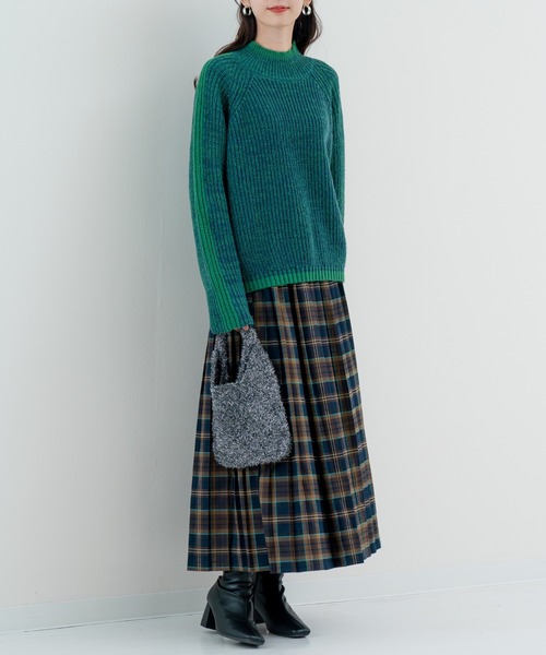 refinedworks(リファインドワークス)の「【refinedwokrs】配色ラインがデザインポイントのハイネックプルオーバー!(ニット/セーター・レディース・オレンジ/ベージュ/グリーン/ブルー/パープル・FREE)」の15枚目の写真