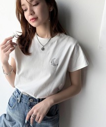 classicalelf（クラシカルエルフ）の「オーガニックコットン100%。胸元ラメ糸ワンポイント刺繍 無地＆ボーダー柄Tシャツ（半袖）（Tシャツ/カットソー）」