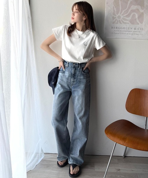 classicalelf（クラシカルエルフ）の「オーガニックコットン100%。胸元ラメ糸ワンポイント刺繍 無地＆ボーダー柄Tシャツ（半袖）（Tシャツ/カットソー・レディース・ホワイト×ブラック/グレイッシュベージュ/ブラック/ホワイト・X-LARGE/SMALL/MEDIUM/LARGE）」の16枚目の写真