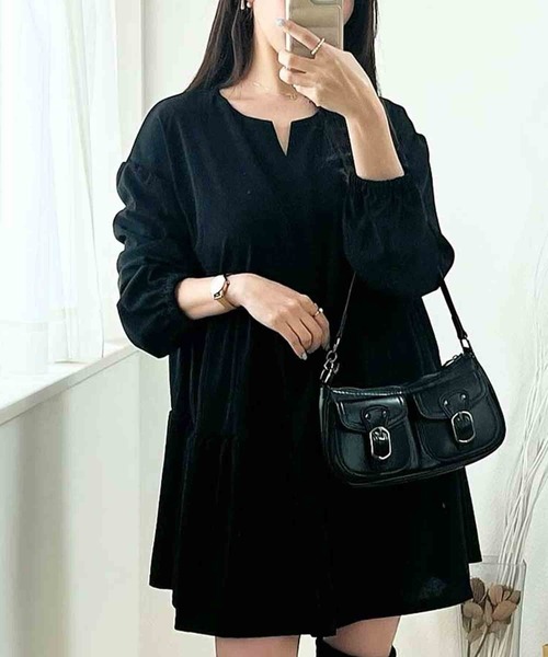 GeeRA（ジーラ）の「春 にぴったり。前後2WAYボリュームティアードチュニック（シャツ/ブラウス・レディース・サンドグレー/ブラック/オフホワイト・LARGE/X-LARGE/MEDIUM）」の2枚目の写真