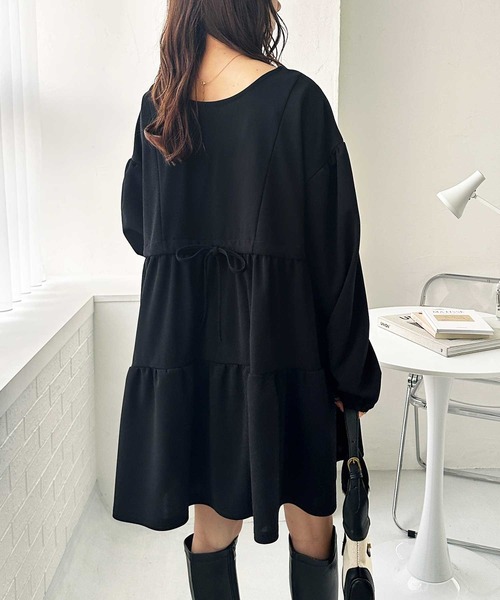 GeeRA（ジーラ）の「春 にぴったり。前後2WAYボリュームティアードチュニック（シャツ/ブラウス・レディース・サンドグレー/ブラック/オフホワイト・LARGE/X-LARGE/MEDIUM）」の10枚目の写真