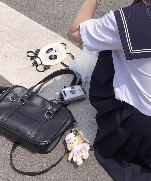 【関税込み】Shushu/Tong ブラック Severine バッグ インナーマグネットフォーマルバッグ