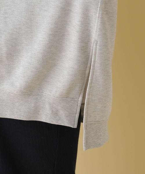 LEPSIM（レプシィム）の「【産前・産後対応】マタニティ／白抜きロゴ刺繍プルオーバー　291018（スウェット・レディース・ブルー/グレー・FREE）」の19枚目の写真