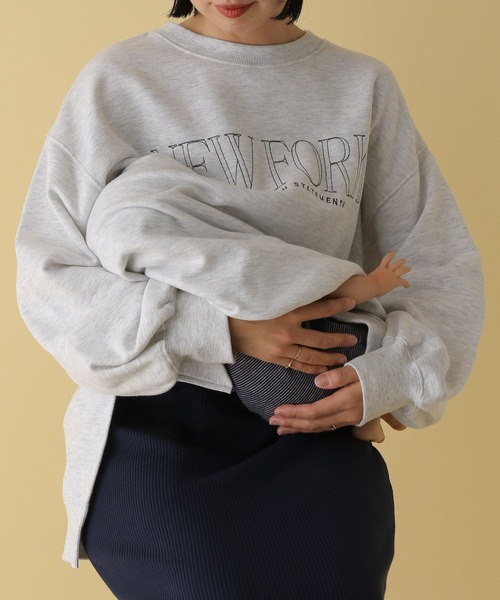 LEPSIM（レプシィム）の「【産前・産後対応】マタニティ／白抜きロゴ刺繍プルオーバー　291018（スウェット・レディース・ブルー/グレー・FREE）」の21枚目の写真