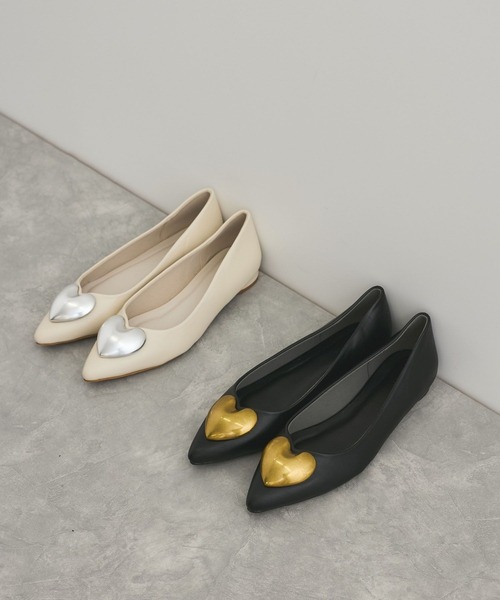 Juze（ジュゼ）の「メタルハートパンプス（バレエシューズ・レディース・ブラック/キナリ・S/M/L）」の3枚目の写真