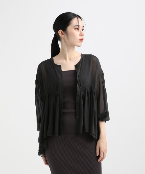 STERNBERG(スタンバーグ)の「ヴィスコースギャザーブラウス(シャツ/ブラウス・レディース・ホワイト/ブラック・MEDIUM/LARGE)」の15枚目の写真