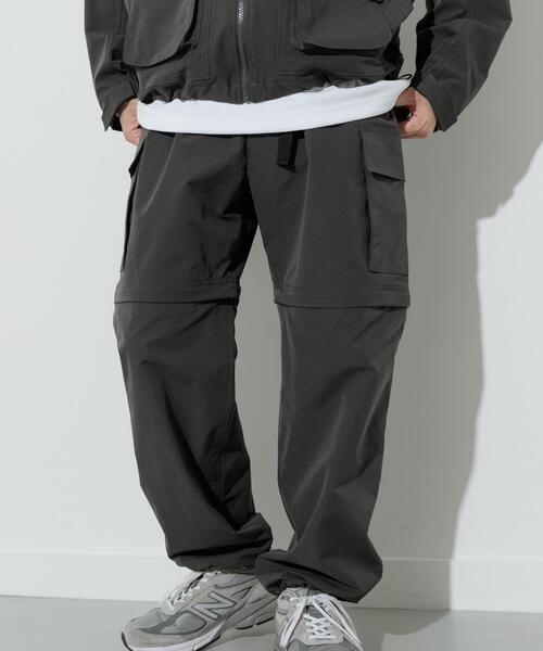 ITEMS URBANRESEARCH（アイテムズ アーバンリサーチ）の「『セットアップ対応』ドライウェザー 2WAYカーゴパンツ（その他パンツ・メンズ・ブラック/チャコールグレー・MEDIUM/LARGE）」の10枚目の写真