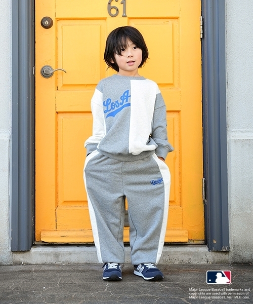 and D. petit main（アンドディープティマイン）の「【MLB】切替ビッグスウェット（スウェット・キッズ・レッド/ネイビー/ブラック/トップグレー・110cm/150cm/140cm/130cm/120cm/100cm）」の3枚目の写真