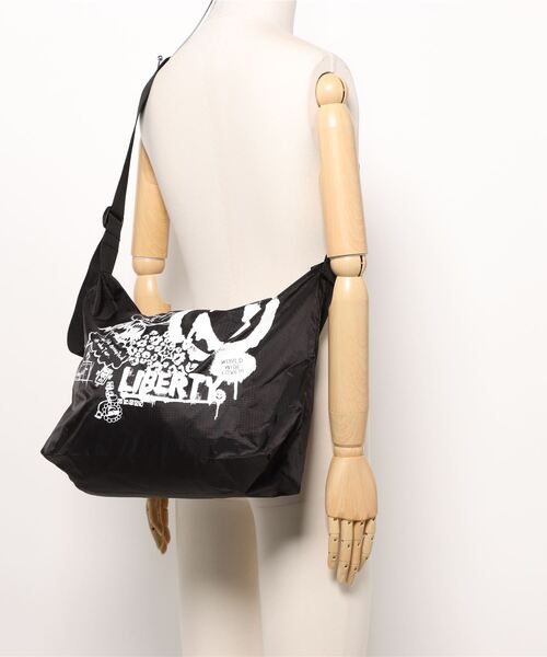 WORLD WIDE LOVE!（ワールドワイドラブ）の「LIBRTY ショルダーバック（ショルダーバッグ・レディース・ベージュ/ブラック/カーキ・FREE）」の21枚目の写真