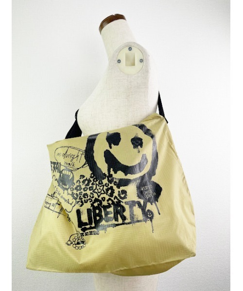 WORLD WIDE LOVE!（ワールドワイドラブ）の「LIBRTY ショルダーバック（ショルダーバッグ・レディース・ベージュ/ブラック/カーキ・FREE）」の8枚目の写真