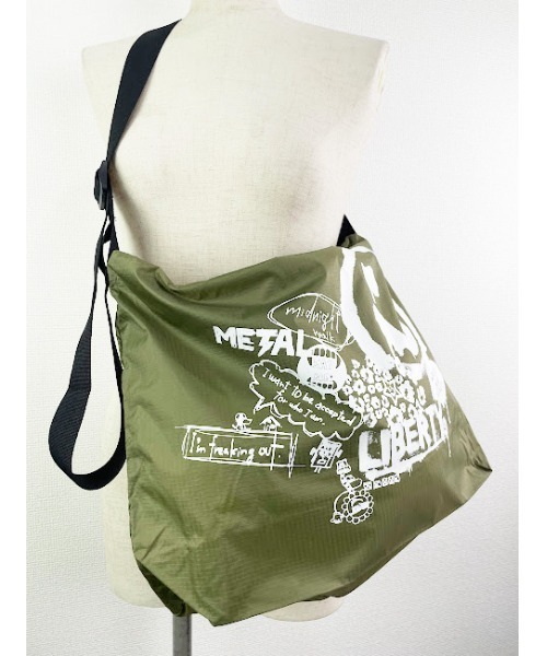 WORLD WIDE LOVE!（ワールドワイドラブ）の「LIBRTY ショルダーバック（ショルダーバッグ・レディース・ベージュ/ブラック/カーキ・FREE）」の13枚目の写真