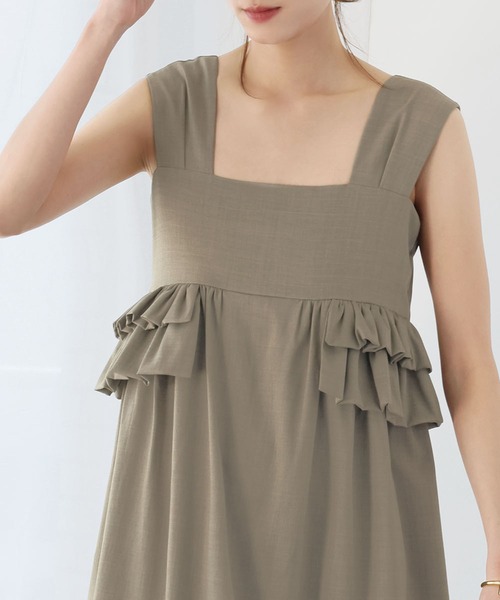 ELFRANK(エルフランク)の「リネンライクオフショルダーAラインワンピース(ワンピース・レディース・ブラック/カーキ・FREE)」の7枚目の写真