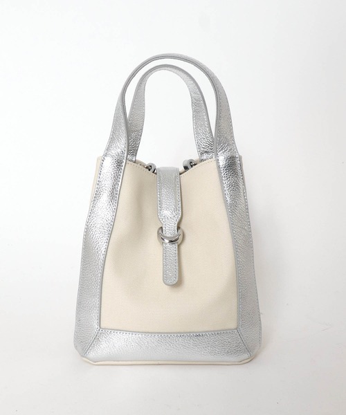 Jines（ジネス）の「キャンバス コーティング  2WAYトートバッグ【BEAURE/ヴュレ】（トートバッグ・レディース・ベージュ/シルバー・フリー）」の13枚目の写真