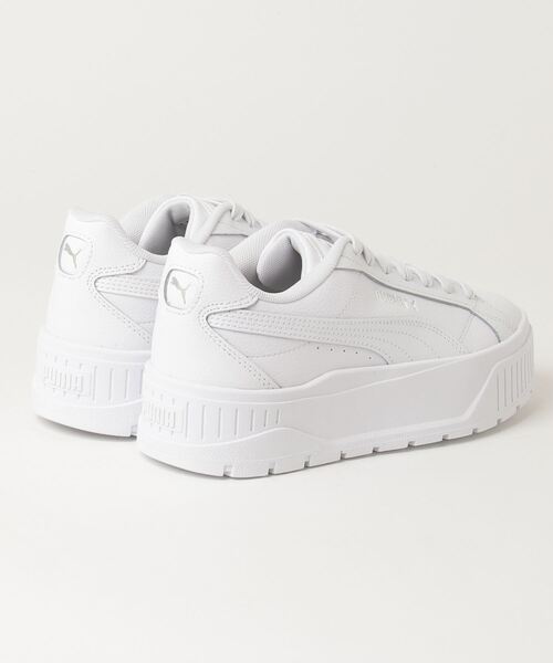 新品Puma ホワイト カルメン　カジュアルスニーカー プーマの24年春夏厚底スニーカー、白ワントーンアッパーや