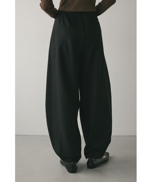 STYLEMIXER(スタイルミキサー)の「ワイドタックフォルムパンツ(その他パンツ・レディース・グレー/ブラック/ライトベージュ・SMALL/MEDIUM)」の6枚目の写真