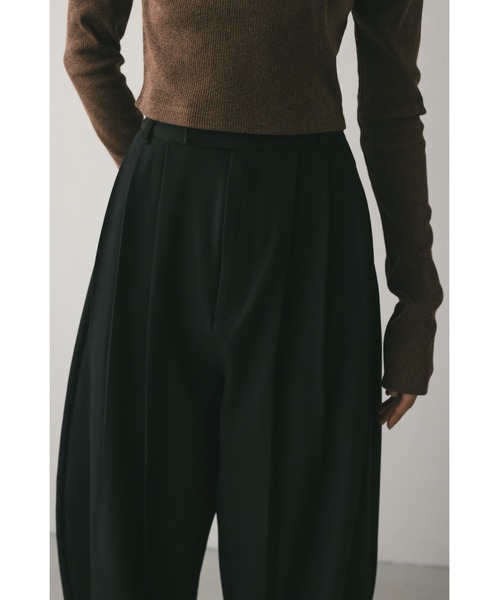 STYLEMIXER(スタイルミキサー)の「ワイドタックフォルムパンツ(その他パンツ・レディース・グレー/ブラック/ライトベージュ・SMALL/MEDIUM)」の7枚目の写真