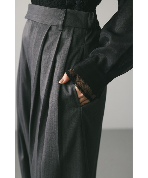 STYLEMIXER(スタイルミキサー)の「ワイドタックフォルムパンツ(その他パンツ・レディース・グレー/ブラック/ライトベージュ・SMALL/MEDIUM)」の17枚目の写真