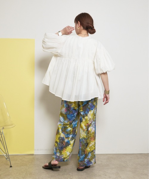 palm RICHE（ポームリシュ）の「カットジャガード柄パンツ オリジナル水彩 総柄 ワイドストレートシルエット タックパンツ（その他パンツ・レディース・グレー/イエロー・M）」の6枚目の写真