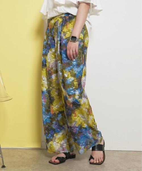 palm RICHE（ポームリシュ）の「カットジャガード柄パンツ オリジナル水彩 総柄 ワイドストレートシルエット タックパンツ（その他パンツ・レディース・グレー/イエロー・M）」の13枚目の写真