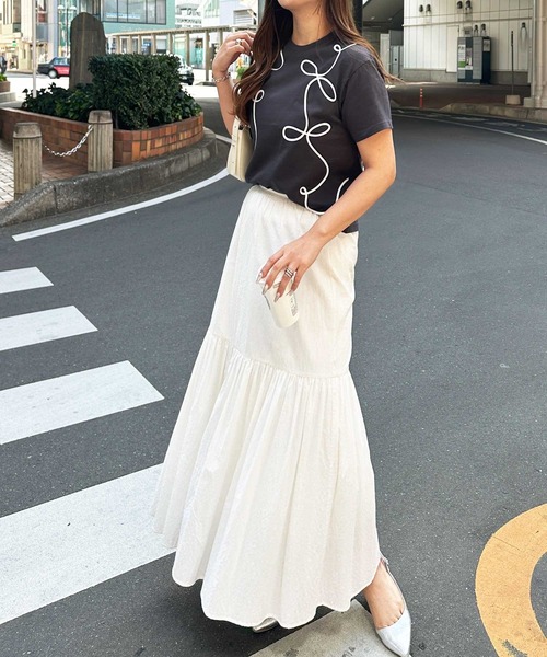 GeeRA(ジーラ)の「リボン風コード刺繍Tシャツ(Tシャツ/カットソー・レディース・オートミール/チャコール/アイボリー・MEDIUM)」の13枚目の写真