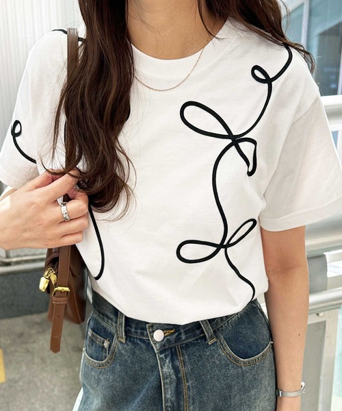 GeeRA(ジーラ)の「リボン風コード刺繍Tシャツ(Tシャツ/カットソー・レディース・オートミール/チャコール/アイボリー・MEDIUM)」の22枚目の写真