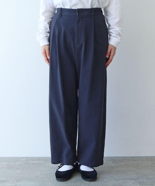 yuni(ユニ )の「60/2強撚コットン テーパードパンツ(その他パンツ・レディース・ライトピンク/ネイビー/ライトグレー・SMALL/MEDIUM)」の14枚目の写真