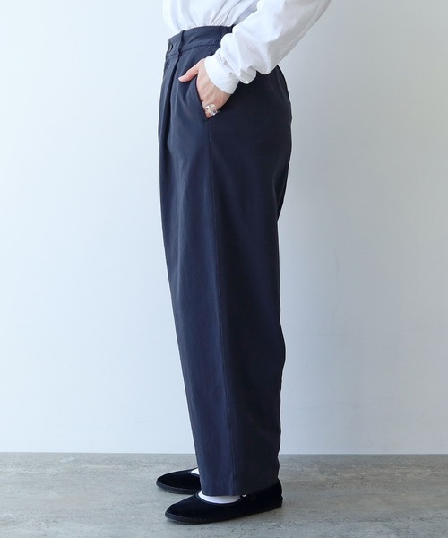 yuni(ユニ )の「60/2強撚コットン テーパードパンツ(その他パンツ・レディース・ライトピンク/ネイビー/ライトグレー・SMALL/MEDIUM)」の15枚目の写真
